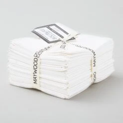 Solitaire Whites Soft White Fat Quarter Bundle -Clover Store 75ae342e 8e70 3023 a224 e6427002e51a