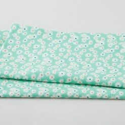 Nana Mae 6 - White Flowers Green 2 Yard Cut